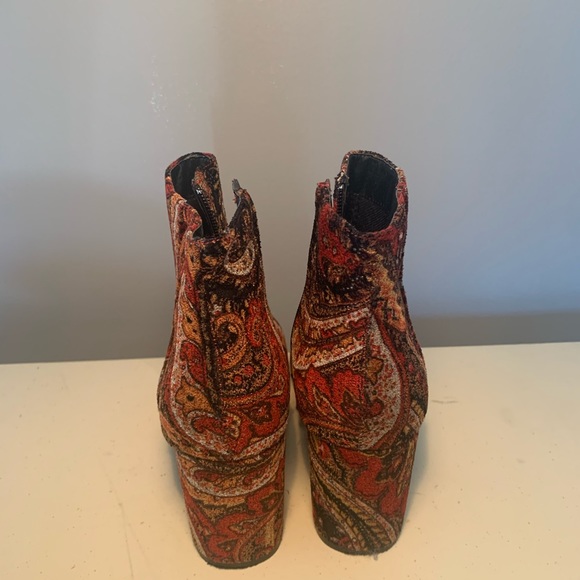 Patterned booties - Picture 3 of 3